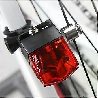 Parti di biciclette Fanale posteriore per bicicletta Impermeabile Potere magnetico Generare luce di avvertimento Accessori per attrezzature per biciclette