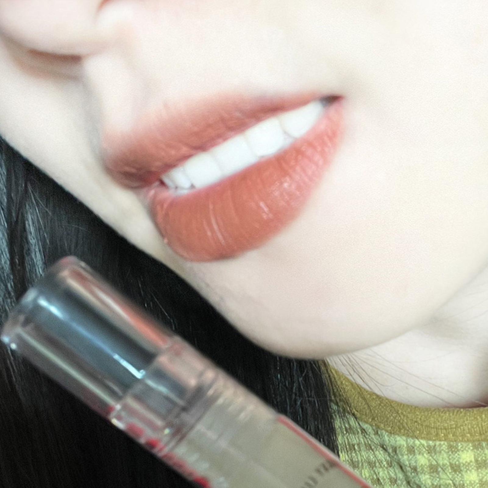 Moisturizing Velvet Matte Lip Gloss Smooth Soft Quick-drying Lip Glaze For Women Female Lip Makeup