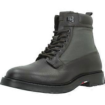 Tommy Hilfiger, stivaletti modello FM0FM05988.