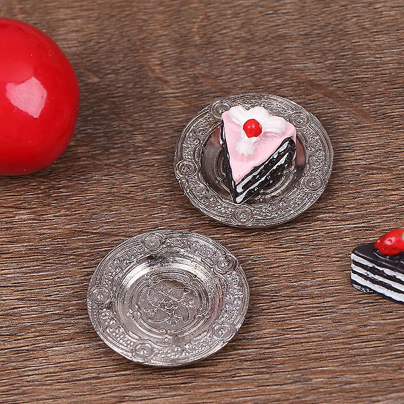 2pcs/set Dollhouse Mini Metal Carved Plate Model Toy Restaurant Scene Accessories