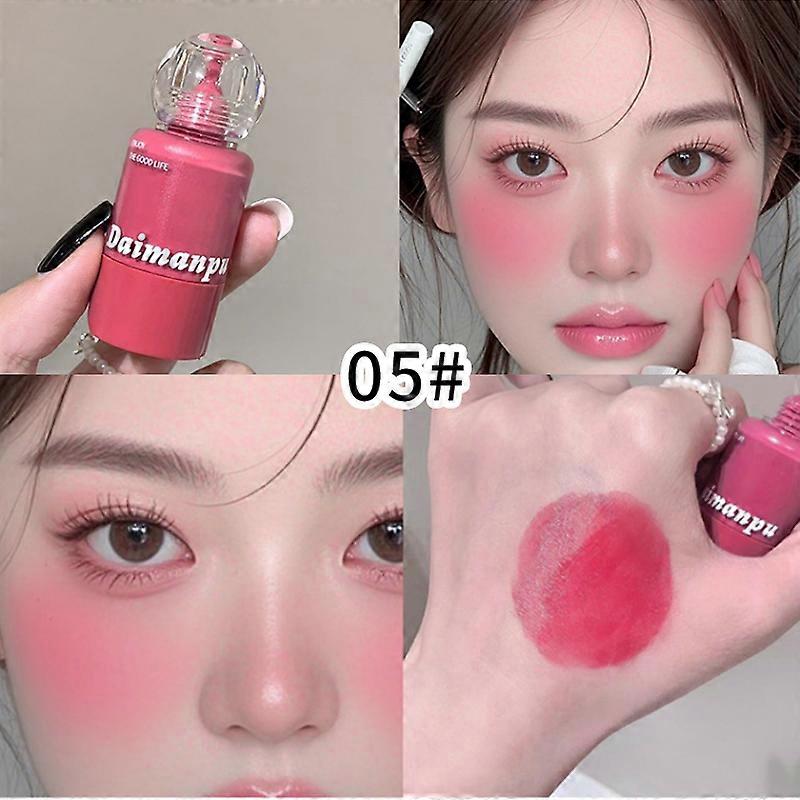 When You Put Blush in a Milk Bottle and Press It Lightly, the Makeup Becomes Clear and the Korean-Style Color Is Well Displayed, with the Co