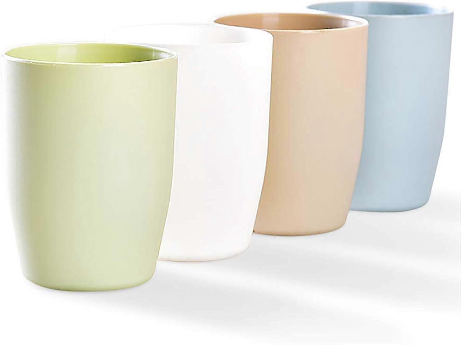 4 plastic cups compatible with the bathroom