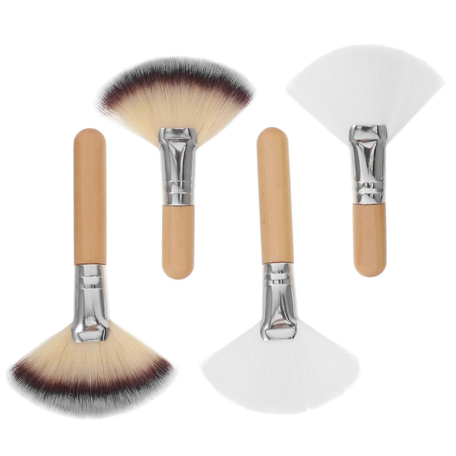 Comfortable Fan Brushes for Seamless Blending and Buffing of Cosmetics