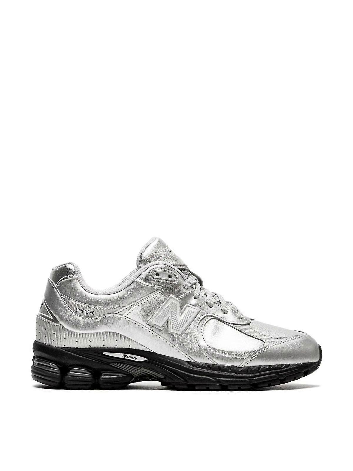 2002R Silver Metallic Sneakers