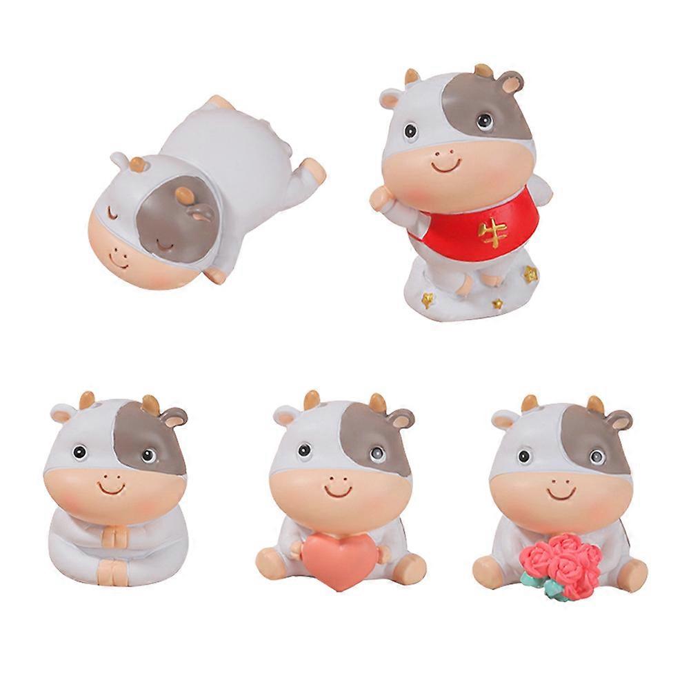 Desktop Animal Statue Resin Calf Model Cartoon Calf Model Cow Shape Ornament Office Decoration 5Pcs