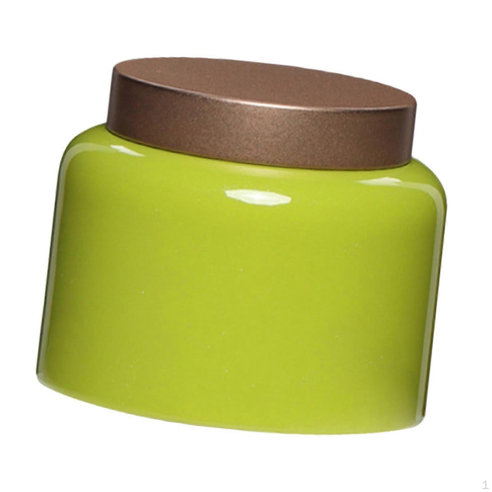 Tea Container with Cover Keeps Well