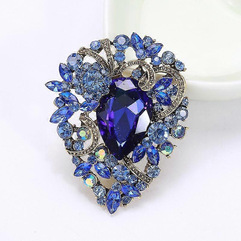 Vintage østerriksk Crystal Rhinestone Leaf Shape Brosje