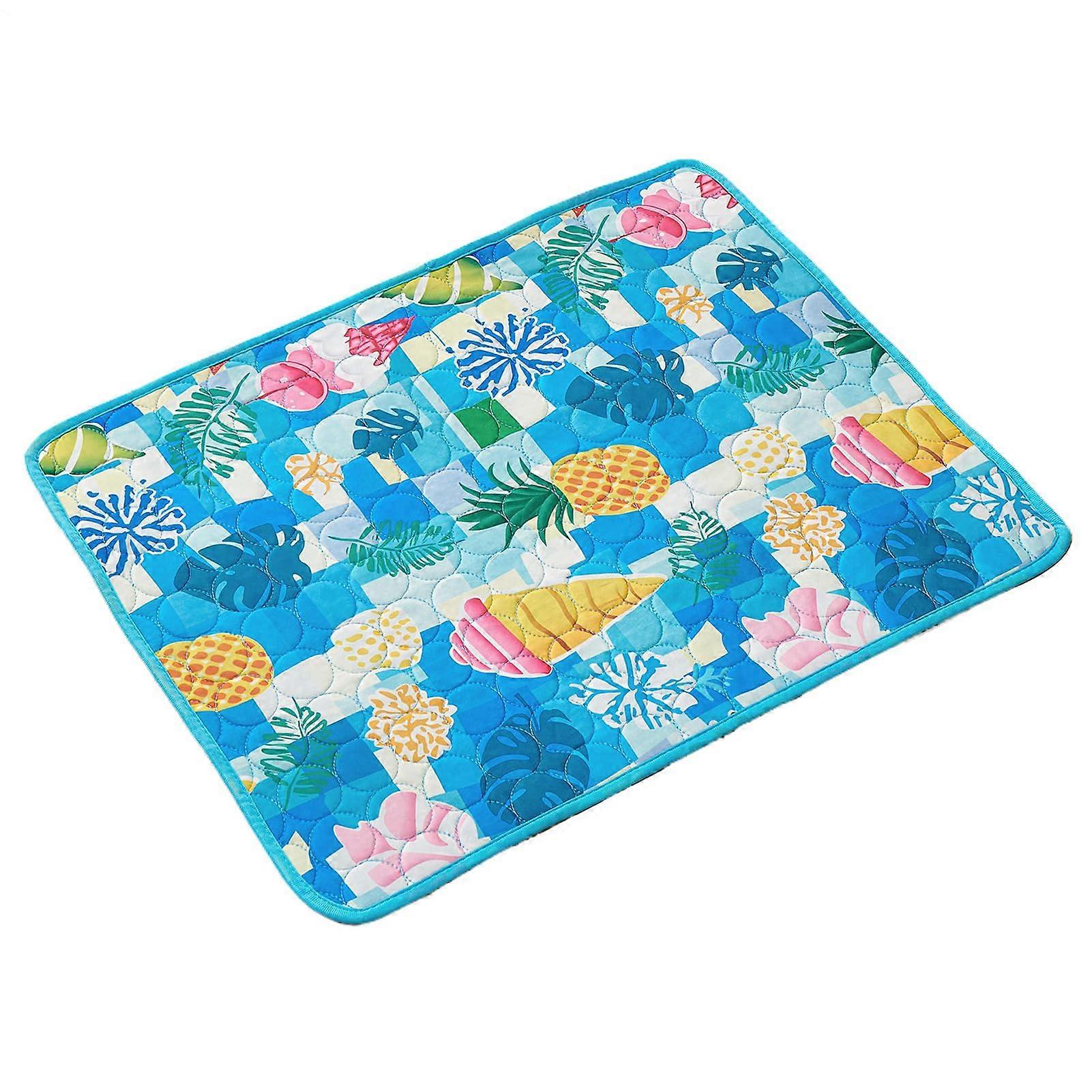 Cooling Mat for Cats, Foldable, Scratch-Resistant, Indoor and Outdoor Use, Fits Sofa and Crate, Also for Dogs