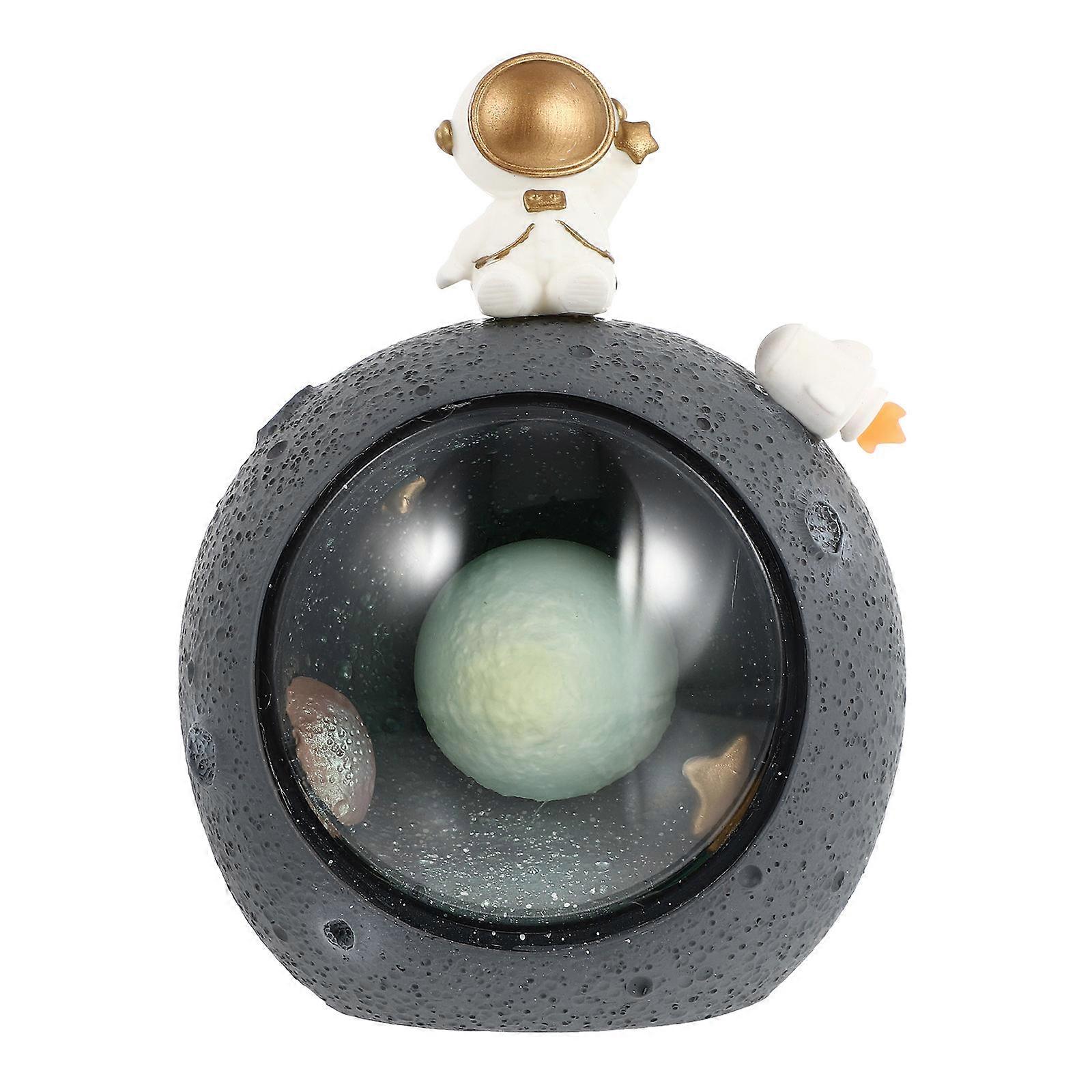 Astronaut Planet Night Lamp Nordic Style Decorative Lamp Bedroom Desktop Golden 13.5X10X6CM Resin Night Light 1Pack