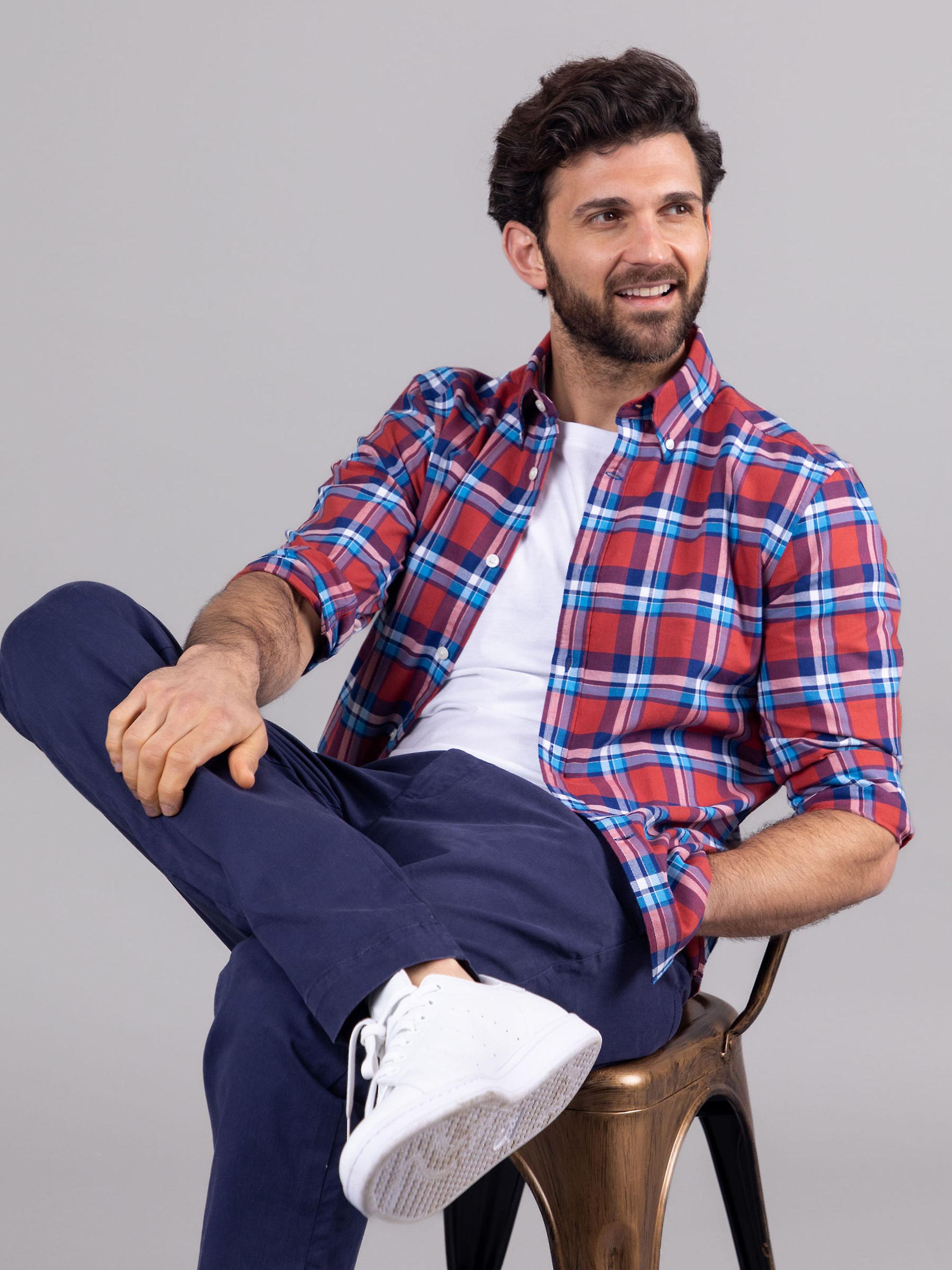 Warrick Cotton Check Shirt in Red