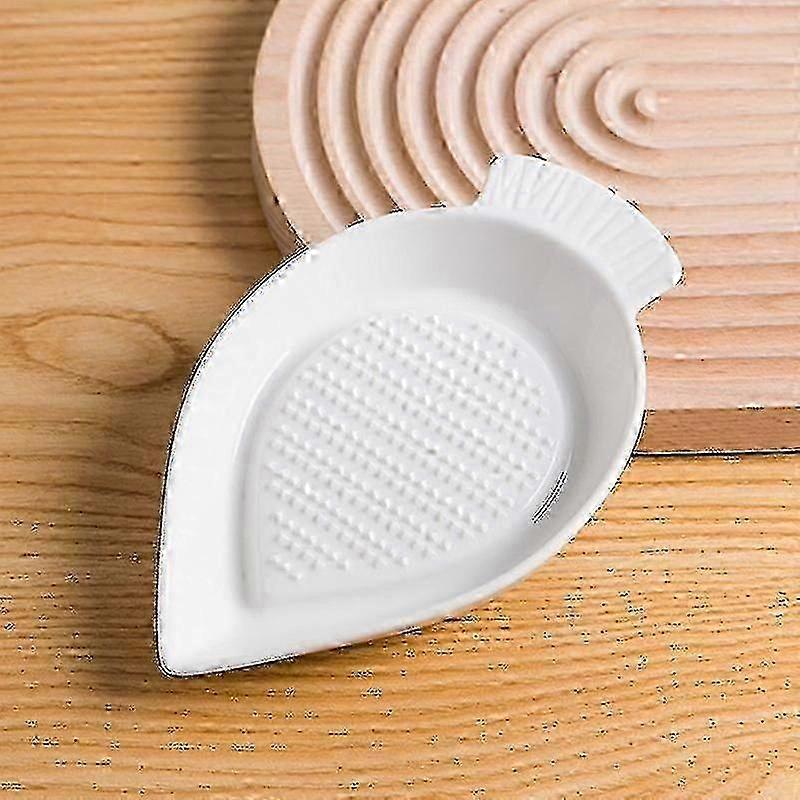 Grater and Press for Garlic Ginger Carrot Spices Vegetables Processing Tool
