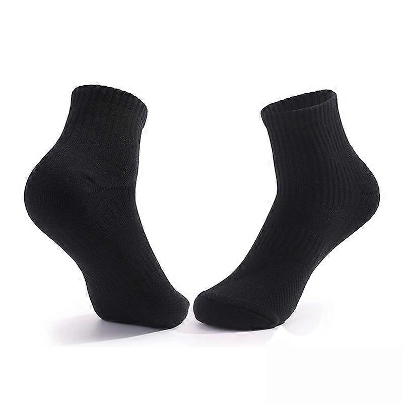 Breathable sports socks for badminton running