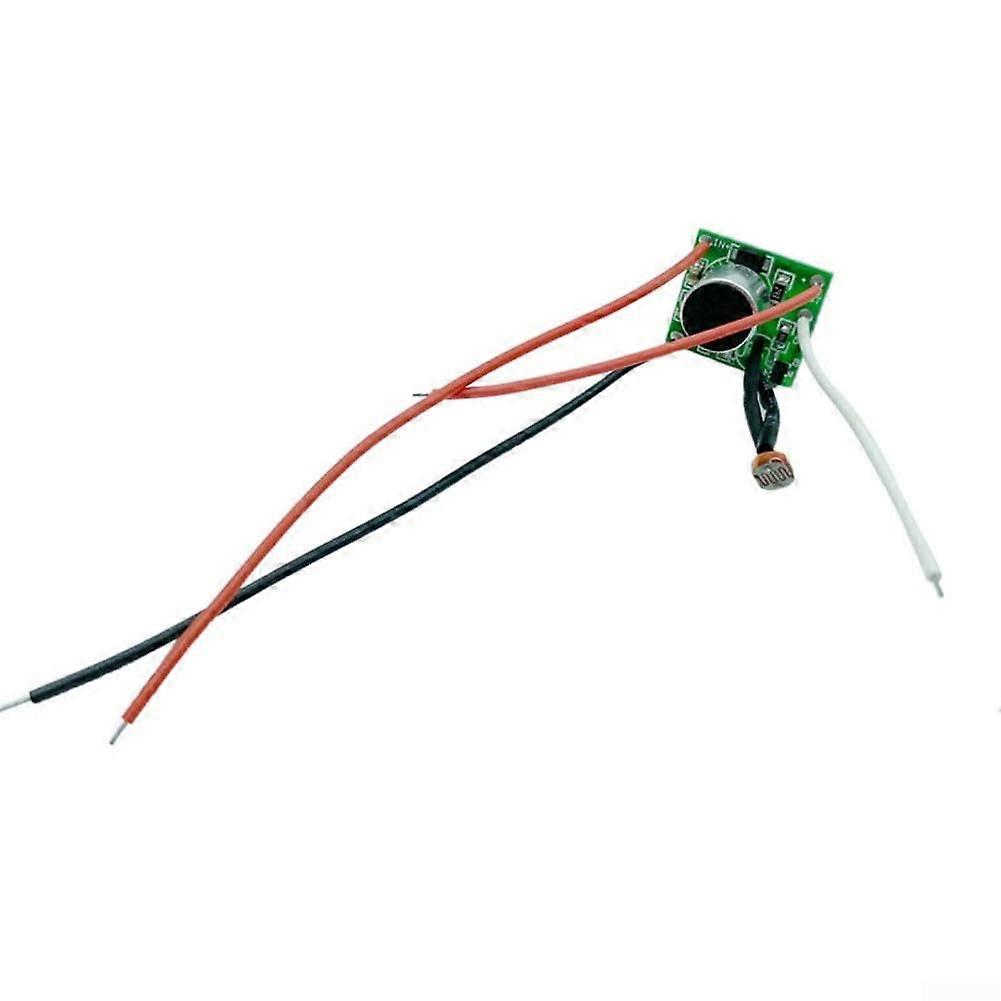 Solarpowered voiceactivated light control board, for DC3V30V applications, compact design