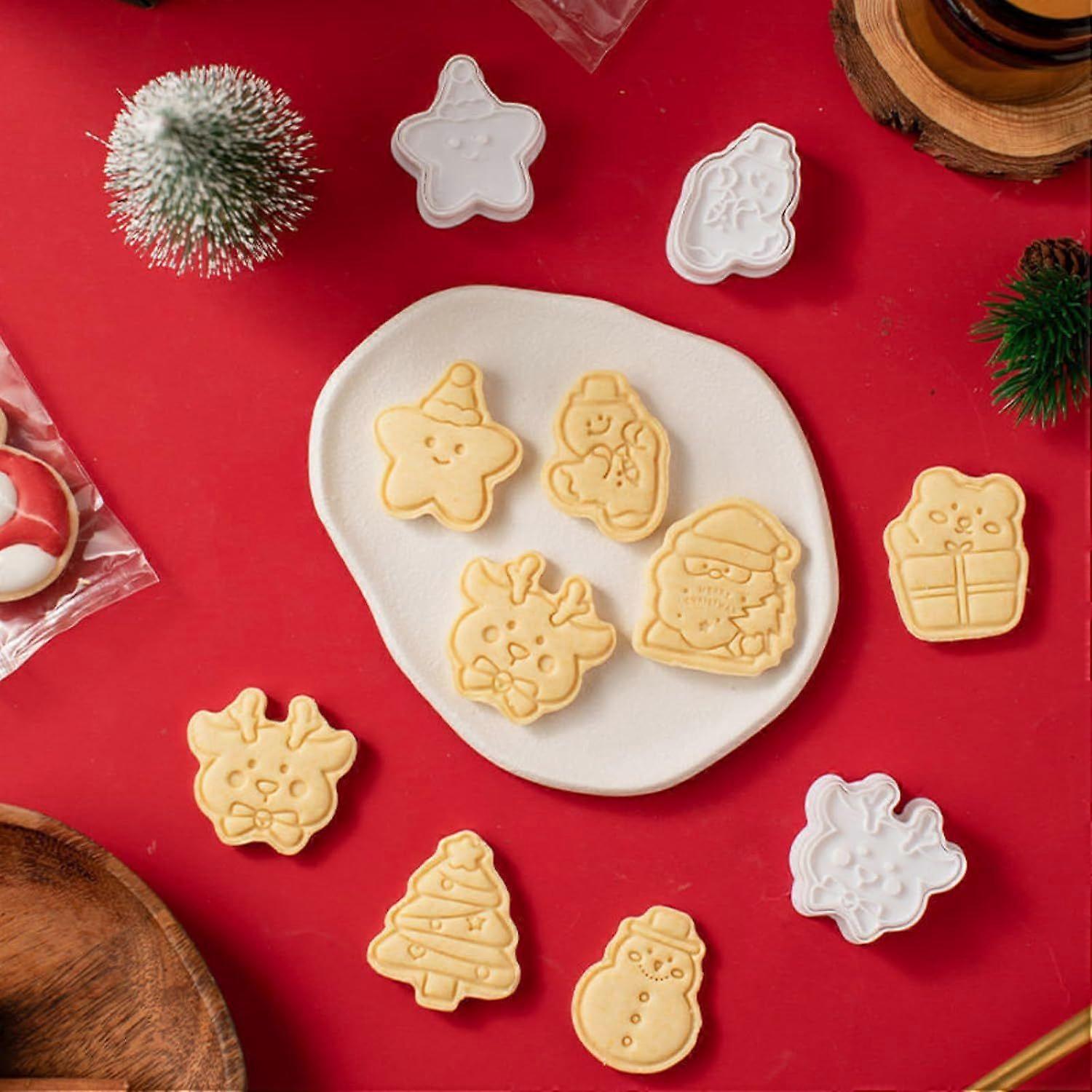 Mini Christmas Cookie Cutters: Baking Decorations