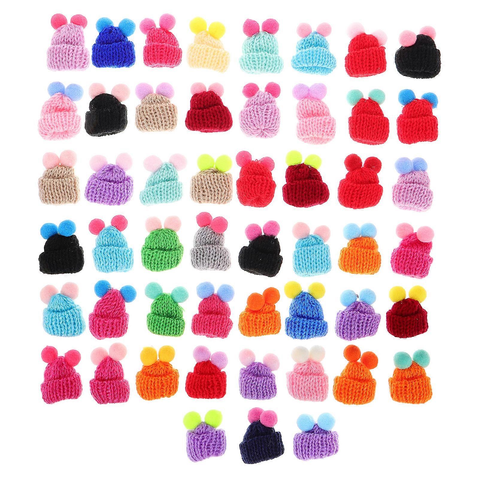 50pcs Mini Knitting Hats for Christmas Crafts – Festive Decorative Doll Hats for Home & Holiday Decor