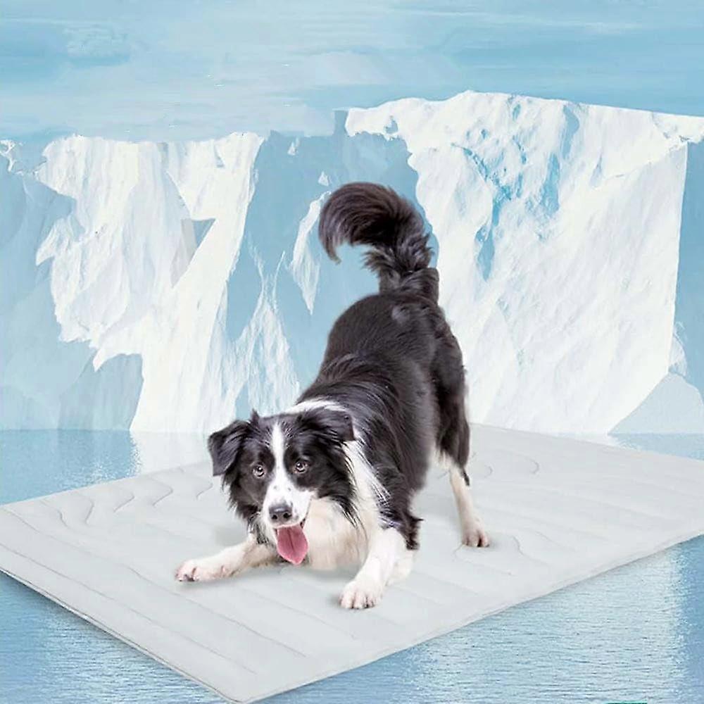 Reversible Cooling Mat for Dogs, Cooling Warm, Portable Dog Bed, Machine Washable, Gray M