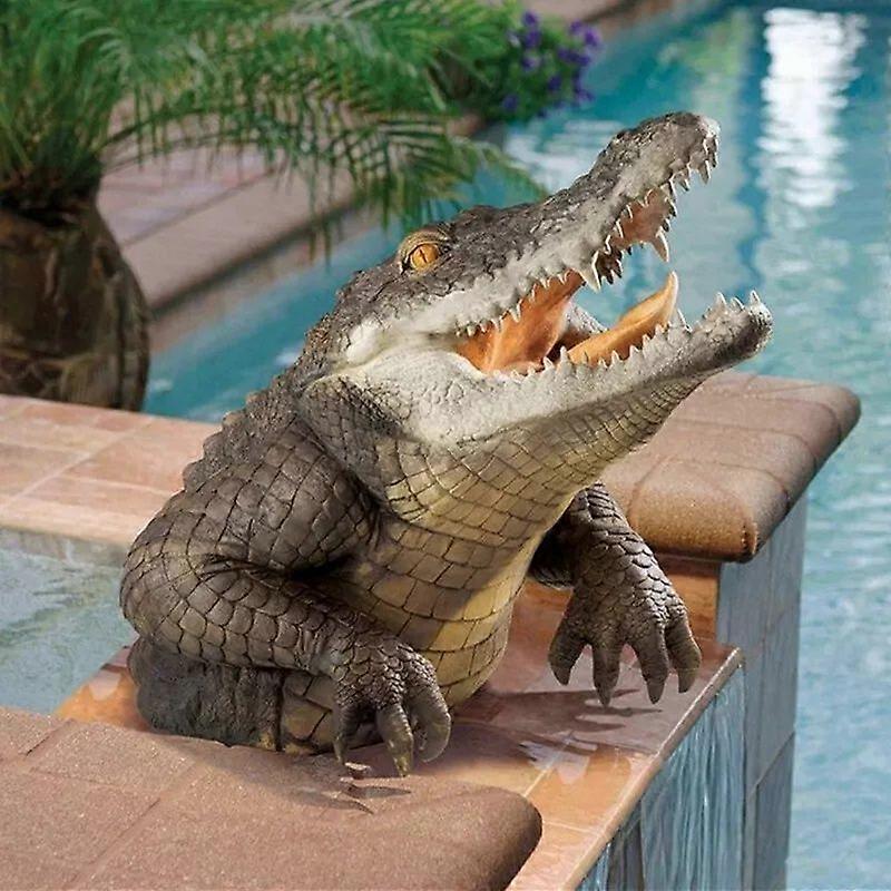 Great White Shark/Crocodile Statue 3D Jaws Head Sculpture Garden Art Resin Decoration