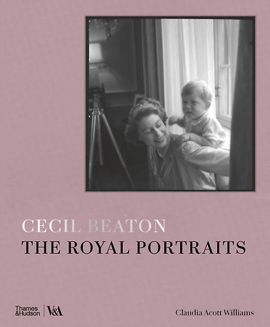Cecil Beaton The Royal Portraits Victoria And Albert Museum by Claudia Acott Williams Paperback Book