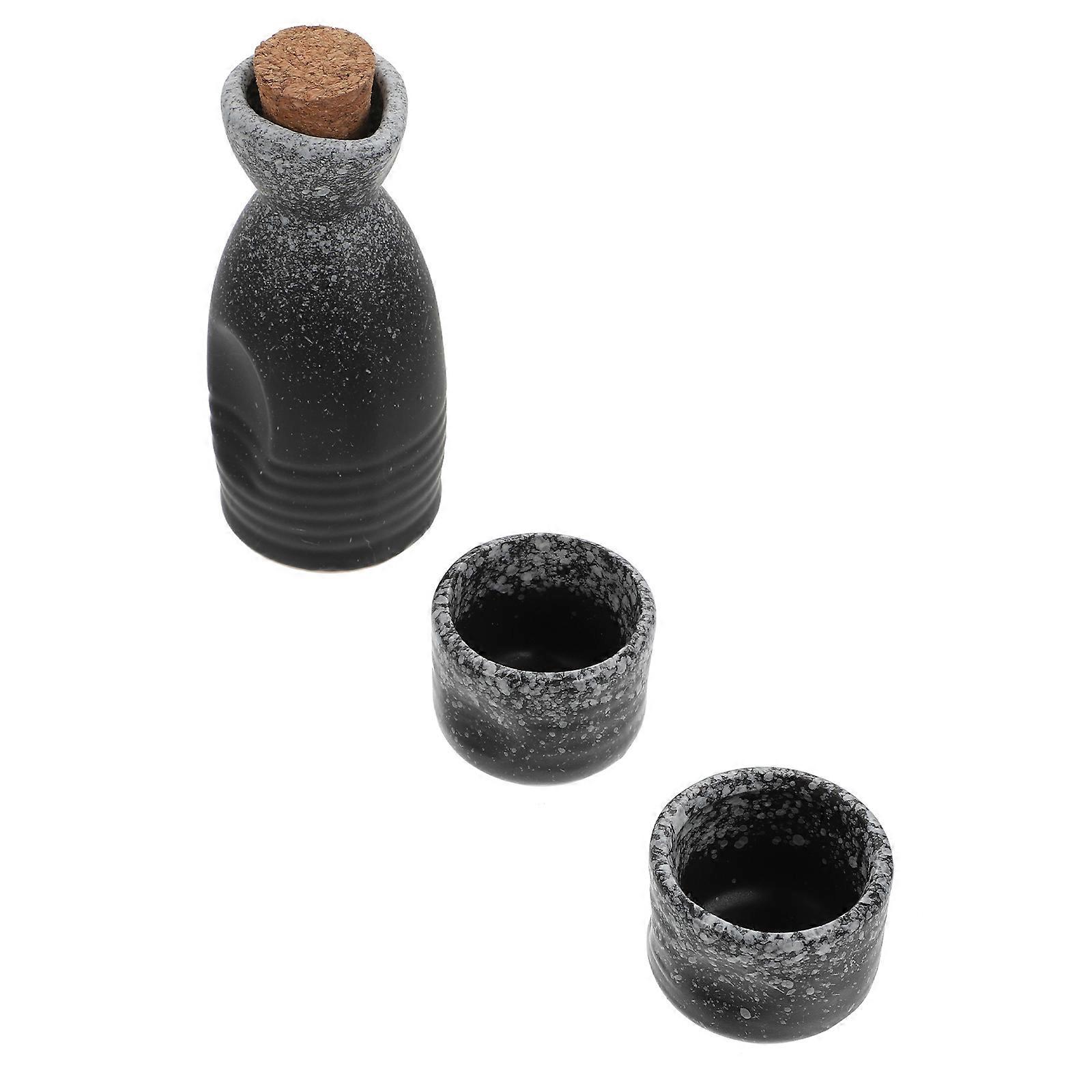 طقم أواني ساكي سيراميك على الطراز الياباني مع أكواب - تصميم تقليدي ، حافة ناعمة ، حرفية أنيقة للاستخدام المنزلي