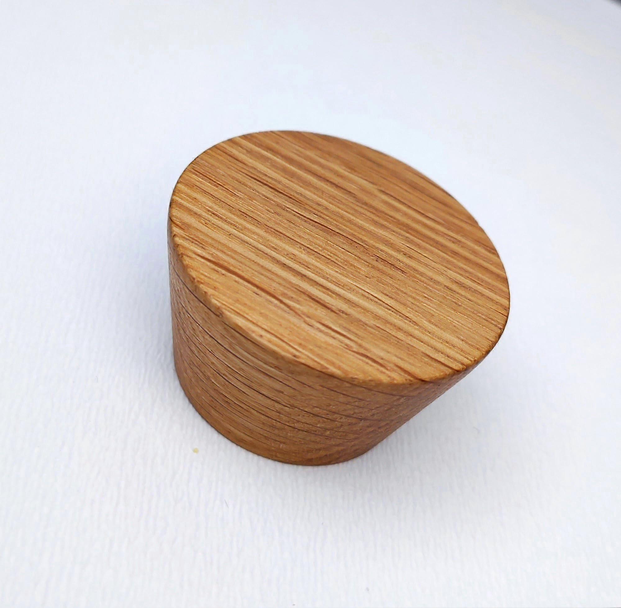 Wood Cabinet Knobs Set of 5 Solid Oak Drawer Pulls 40mm Round Natural Texture Smooth Finish