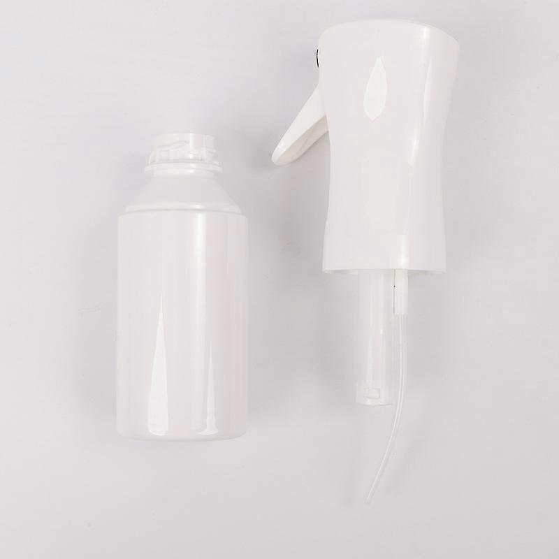 Refillable hairdresser face spray. 200ml 2 UNITS Empty water mist spray Bottle mist Spray Empty Refillable