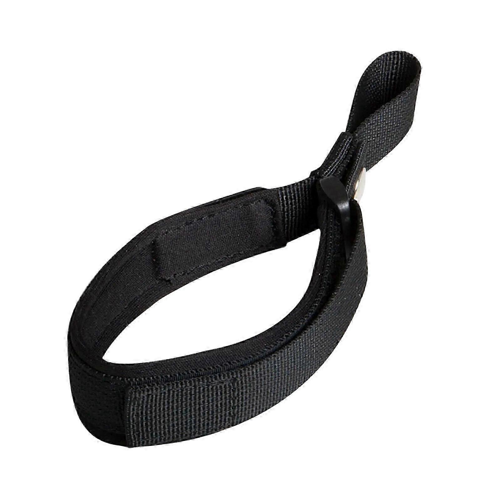 Classical Black Pet Leash With Rotating Wrist Strap, Ensuring Safety And Comfort For Most Size Red