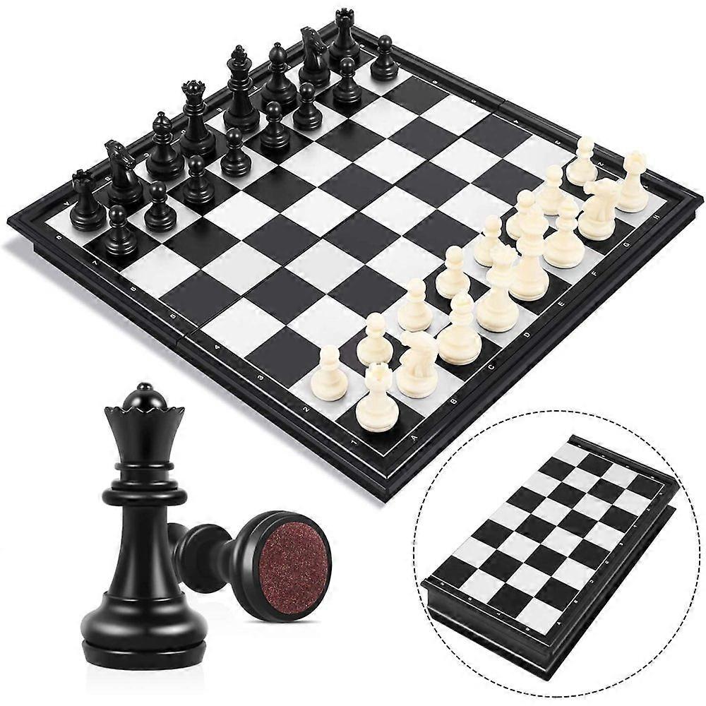 Charming Magnetic Portable Chess Set