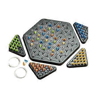 Das Brettspiel "Triangle Chain Logic".