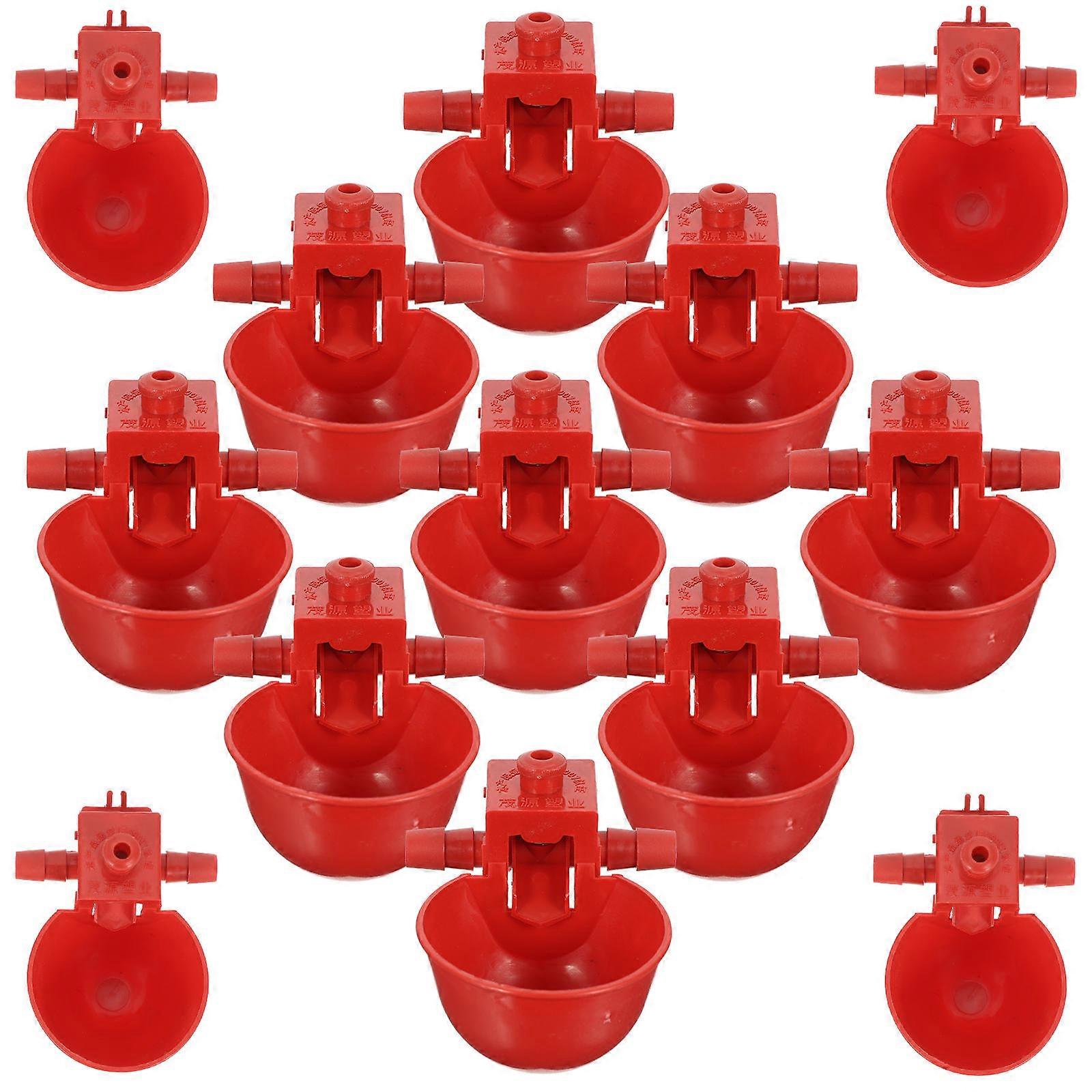 Bebedouro automático para aves com 30 recipientes ajustáveis.