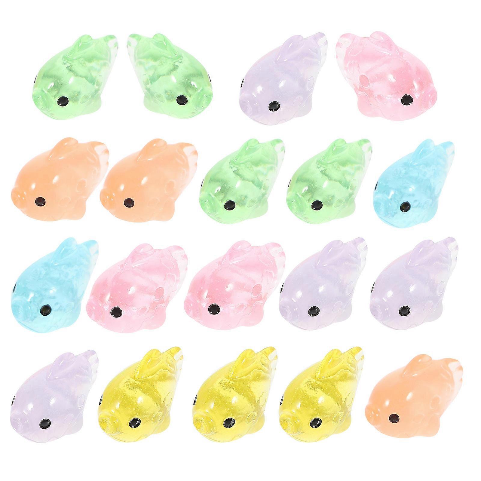 Μικροσκοπική διακόσμηση ψαριών ρητίνης ειδωλίων ψαριών για τη διακόσμηση δεξαμενών ψαριών Diy αξεσουάρ χομπίστες ροζ χρώμα 2.5x1.9cm 24Pcs