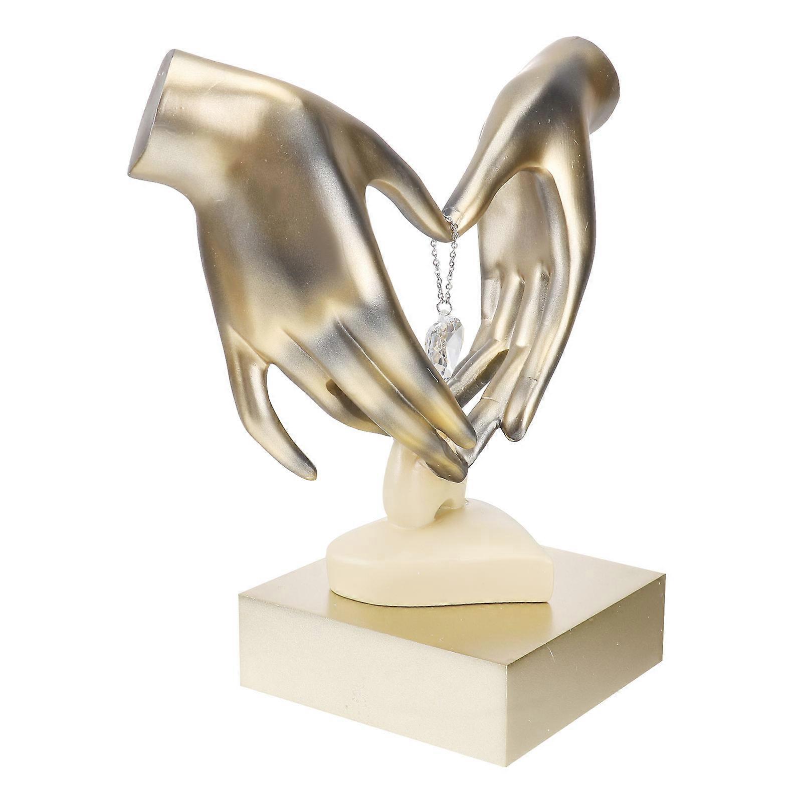 Resin Heart Statue Romantic Couples Suitable For Valentine's Day 1Pc Ornament