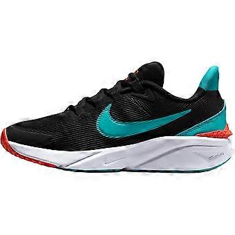 Nike Star Runner 4 matalavartiset juoksukengät, mustat, unisex, DX7615-009