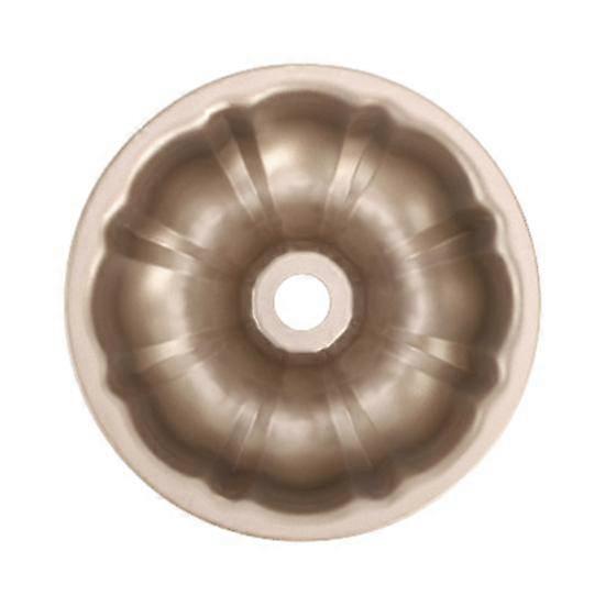 Non-Stick Ring Cake Pan Carbon Steel Fluted Tube Baking Pan for