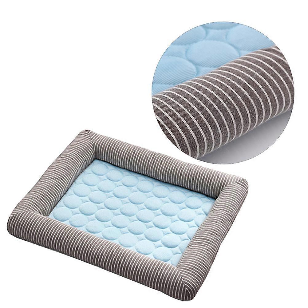 Durable Pet Pad for Pets Indoor Use Cooling Blue 54x43cm Washable 1Set