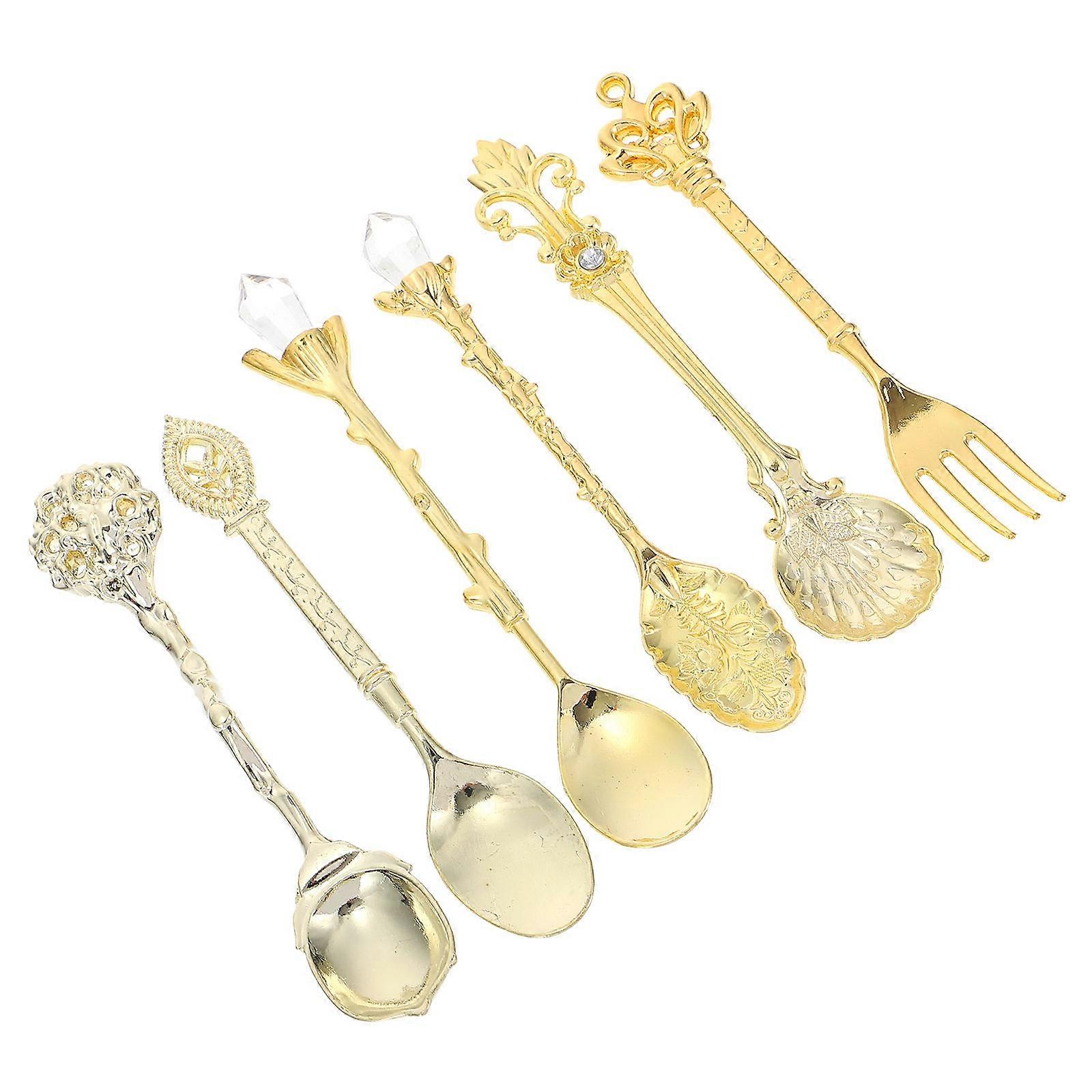 Gorgeous Golden Alloy Coffee Spoon Set of 6 Pieces with Carved Patterns for Coffee Shop Use 6 pcs
