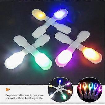 4 Stück freihändige magnetische Licht-Clip-Ausweislichter für den Außenbereich, Mini-Ausweislichter für Krankenschwestern