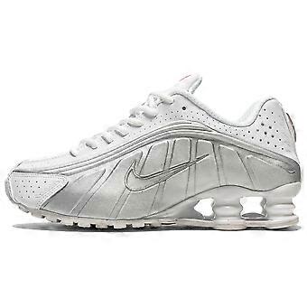 Nike Shox R4 Low Top Freizeit-Laufschuhe für die Stadt, Damen, Weiß/Silber, AR3565-101