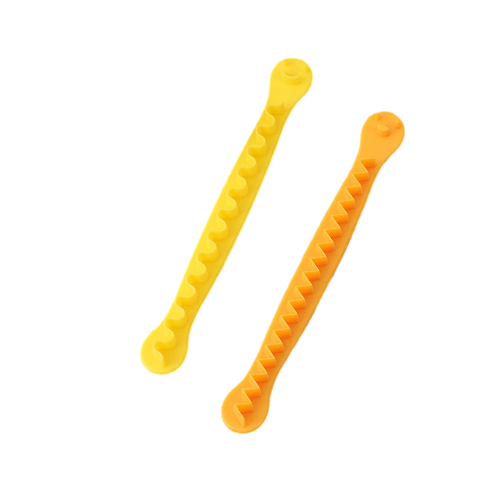 2pcs Plastic Lace Egg Cutter Set Quickly Lightweight Eggs Cutter for Strawberries Kiwis