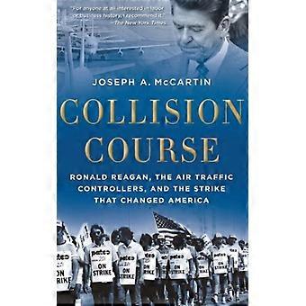 Rota de Colisão - MCCARTIN - Capa Dura - Livro em Inglês - História