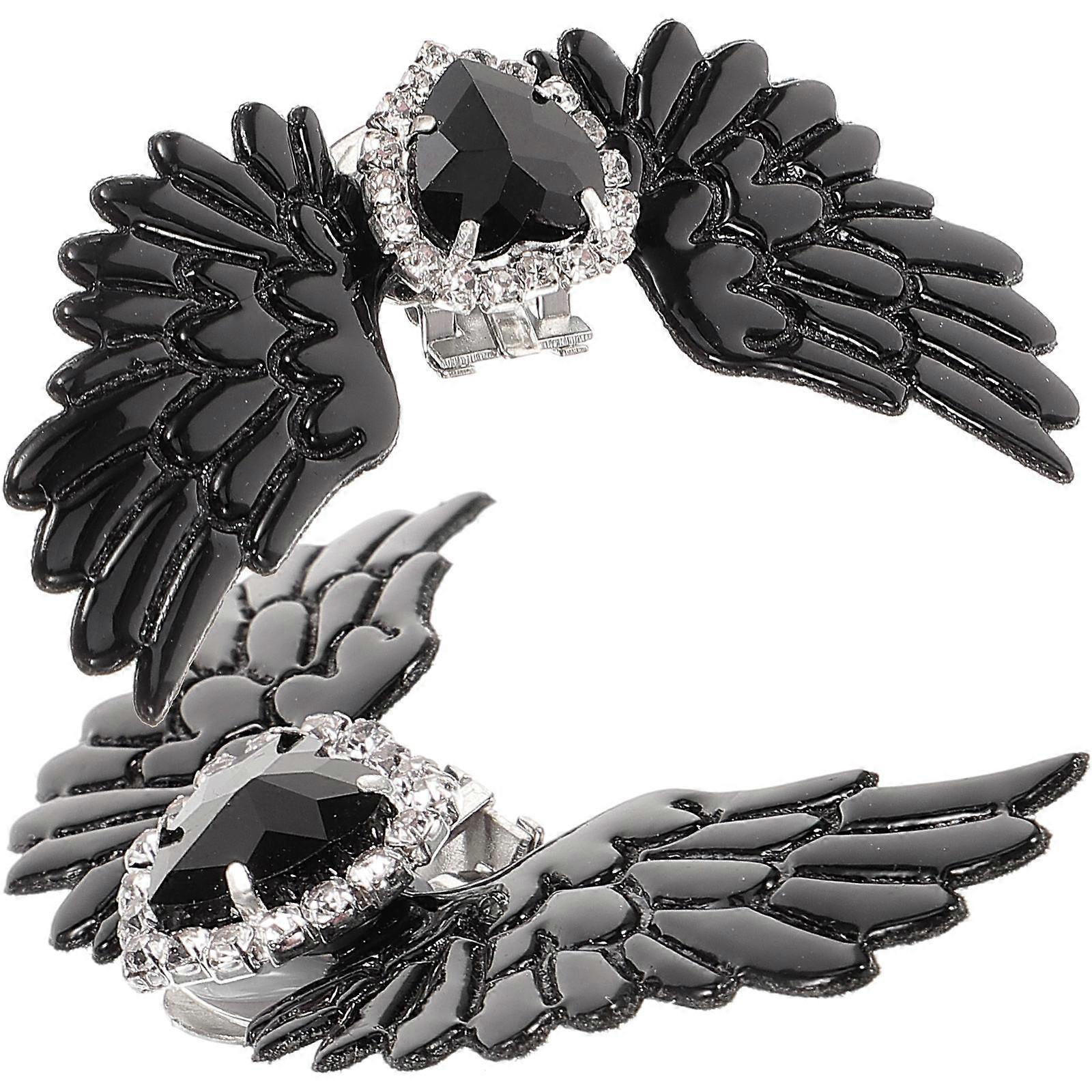 Rhinestone Shoe Clips with Heart Buckle Design Lightweight Decorative Accessories for Women's Daily, Party & Wedding Wear