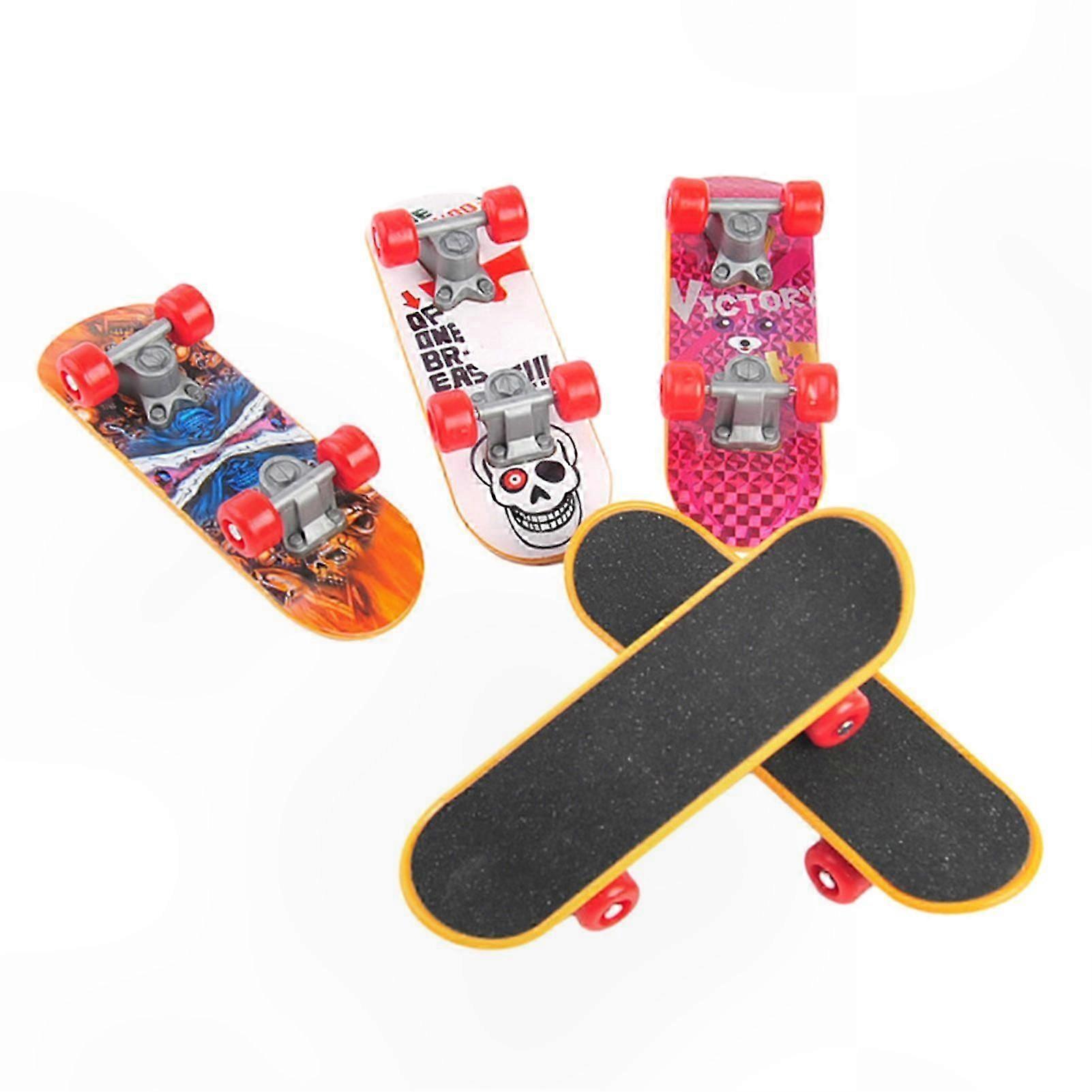 Flexible Wheel Mini Skateboard Bird Training Toy for Budgies and Parakeets with Matte Surface