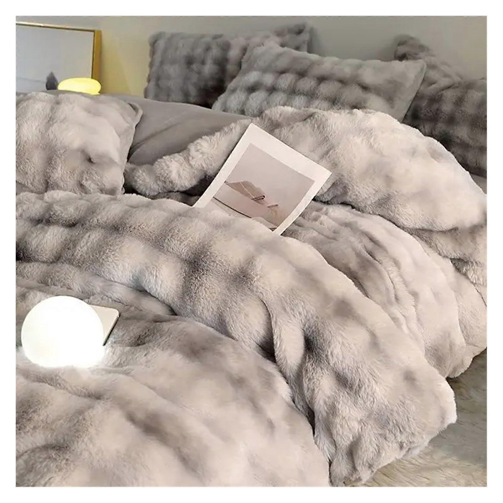 Plush Bedding Set King Queen Thickened Plush Warmth Soft Comfort 4 Piece Winter Bed Set