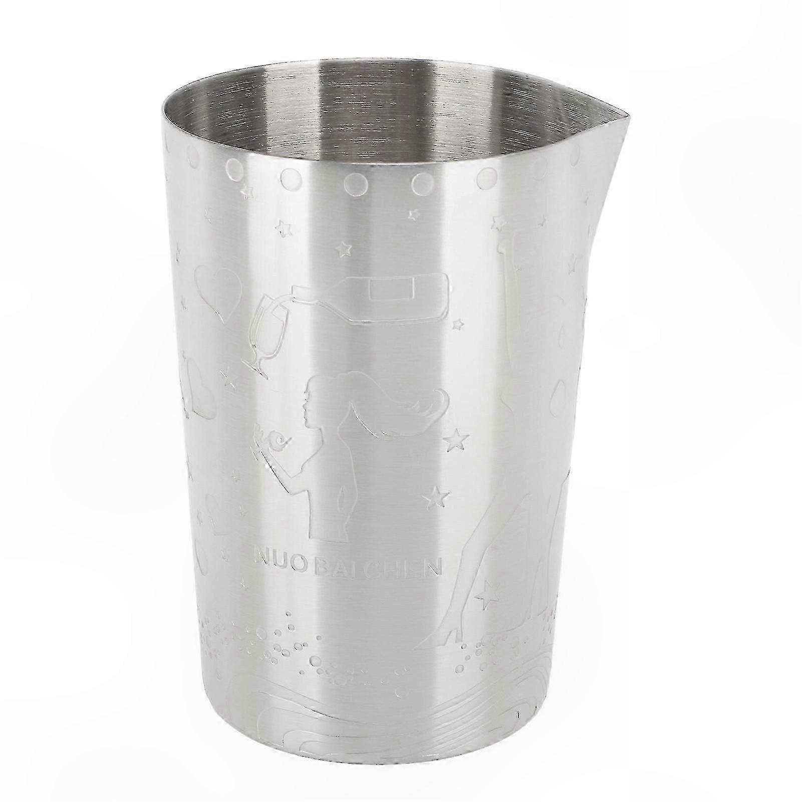 Stainless Steel Frothing Pitcher with Engraved Design for Coffee Baristas and Home Use 840ml Capacity