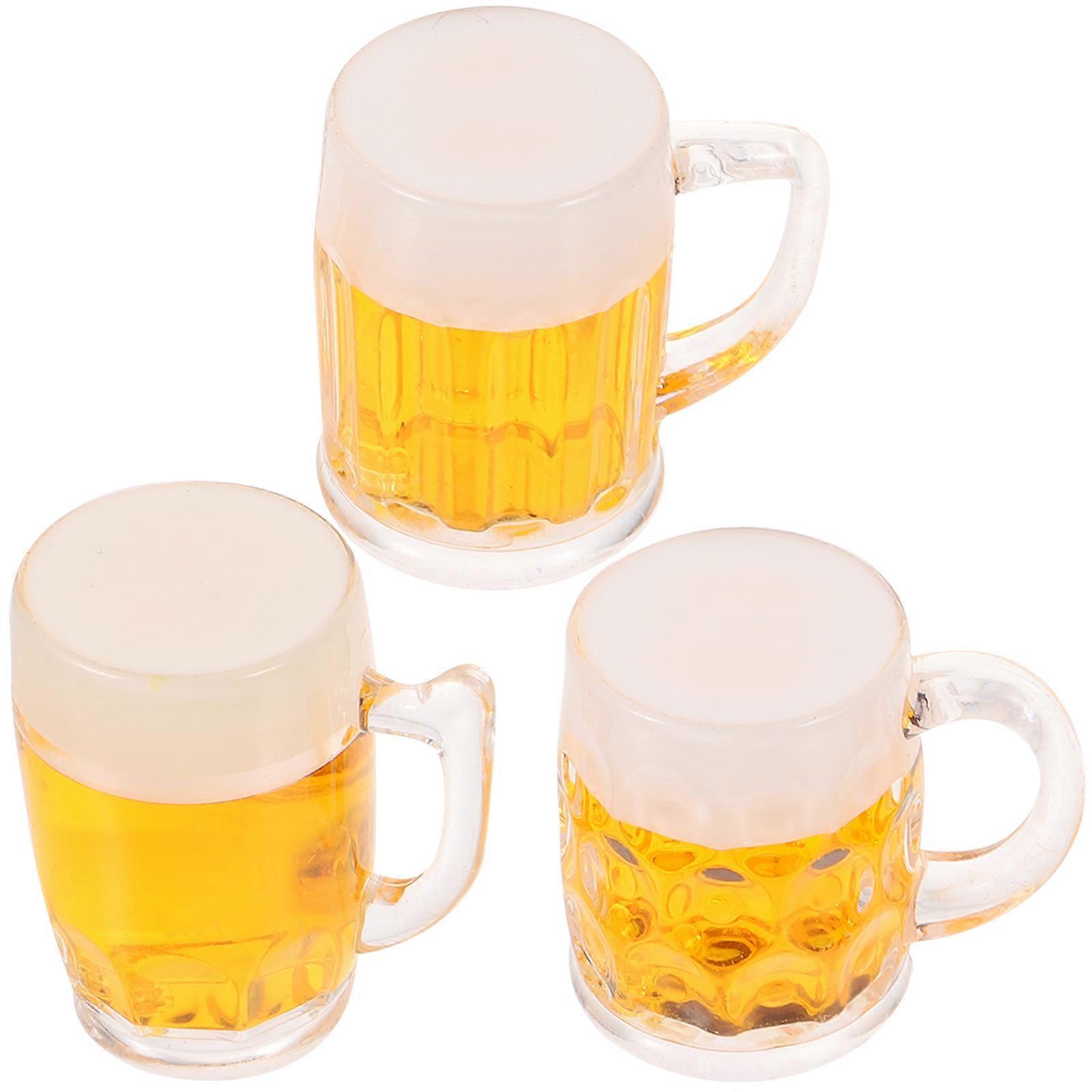 3pcs Simulation Plastik-Bierbecher-Modell kleiner Bierkrug mit Biermodell DIY-Handwerk