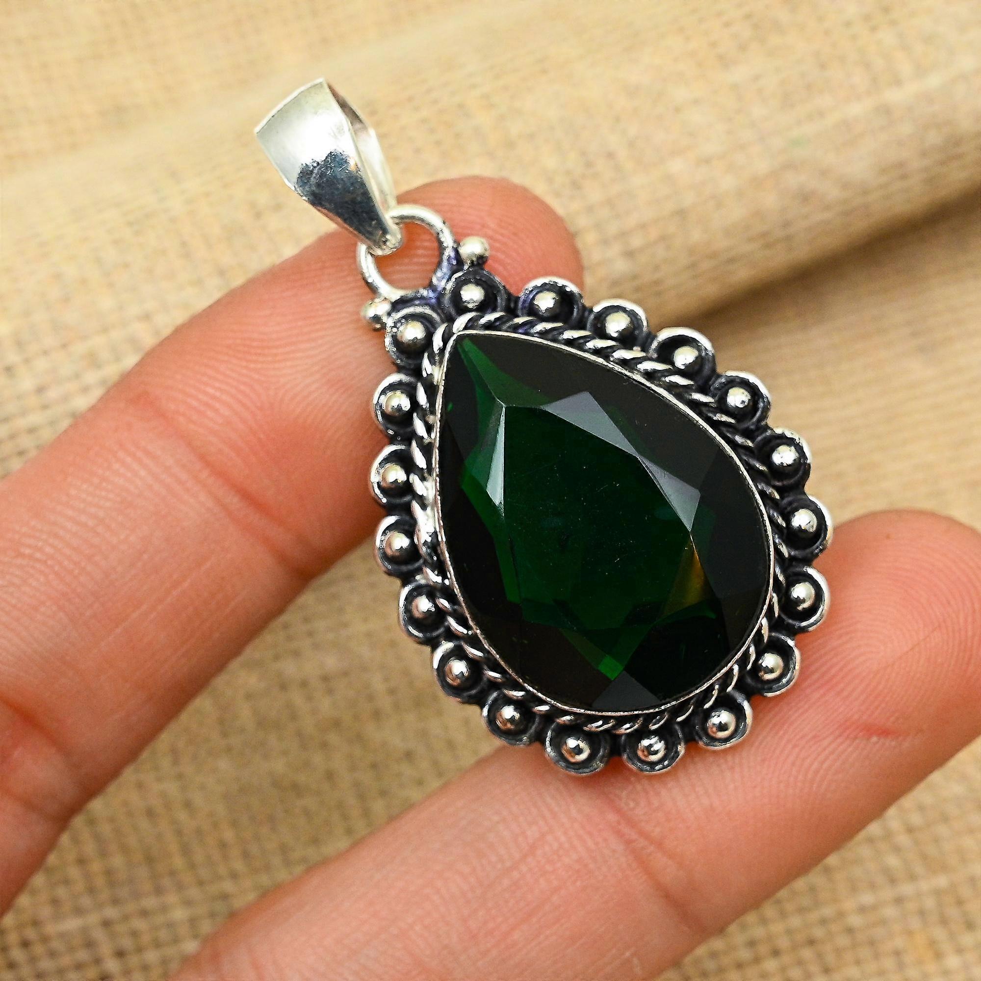 Pandantiv uimitor din argint 925, lucrat manual, cu spinel negru, pentru femei