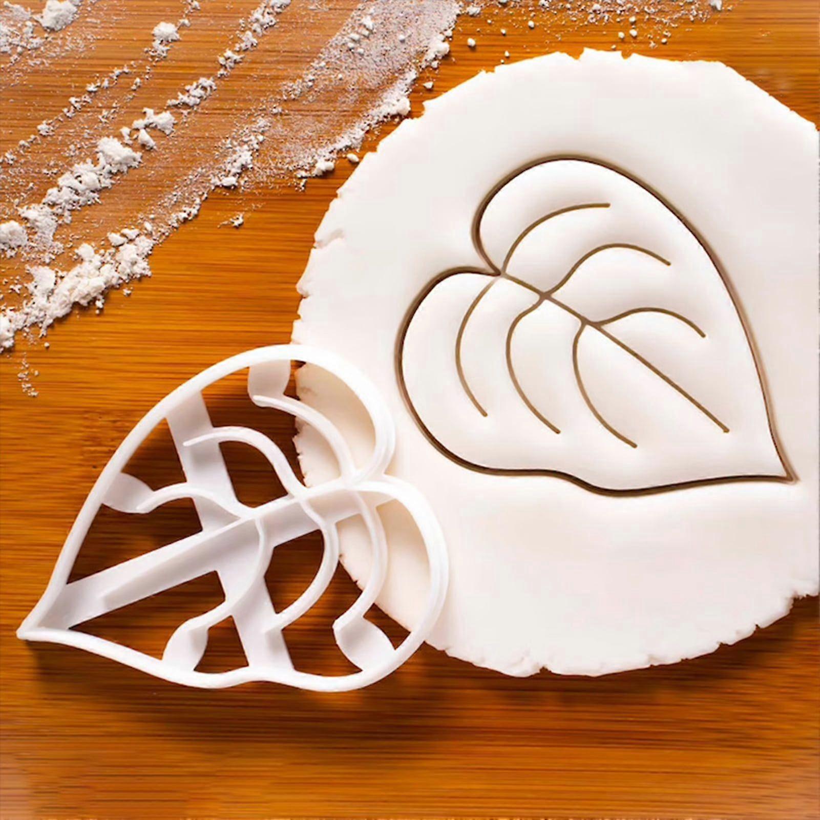 Leaves Shape Cookie Cutters Plastic Bread Baking Biscuit Molds Kitchen