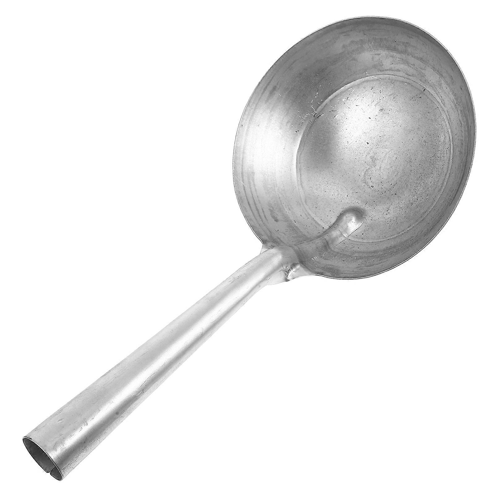 Backyard Use Iron Round Water Scoop Silver Color for Farming Feeding 1Set