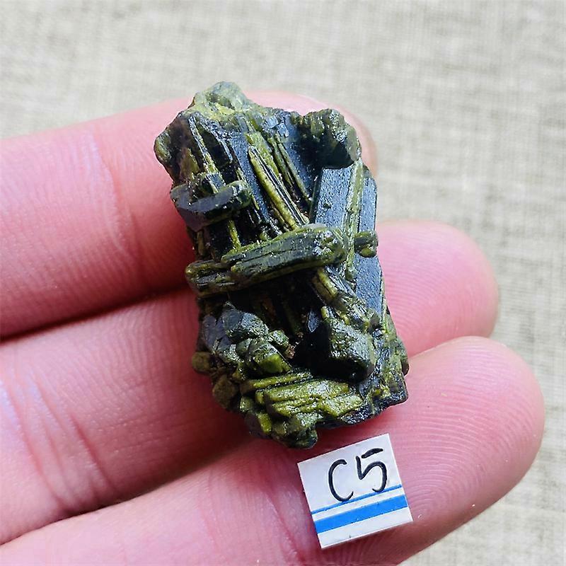 ナチュラルエピドートエネルギーストーンミネラル標本クリスタルヒーリングホームオーナメントレイキギフト