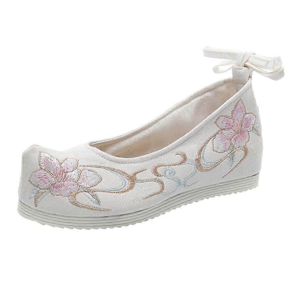 Dressy Flats Shoes For Women Traditional Chinese Retro Style Embroidered White Size 75Us 1Pair