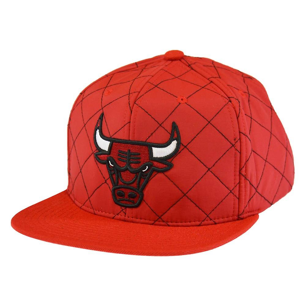 Mitchell & Ness Nba Pikowane Taslan Snapback Chicago Bulls HHSS3170CBUYYPPPRED1 letnie unisex
